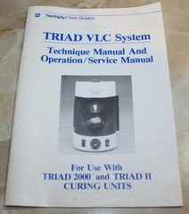 Dentsply/York Division Triad 2000 VLC Light Curing Unit For Parts/Repair, *READ*