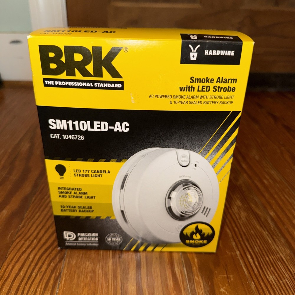 BRK Smoke Alarm 1046726 (SM110LED-AC) Hardwired W/ LED Strobe