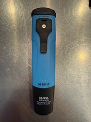 Hanna DiST 5 / 6 EC/TDS/Temp Tester 0-3999 µS/cm & 2000 ppm HI98312 HI98311