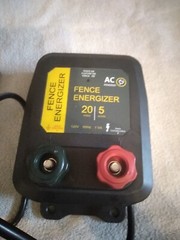Electric Fence Charger, 5 Mile Plug in Electric Fence Energizer