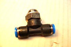 QTY 10- 153108 – Festo QST-1/4-6 Fitting, push-in T, 1/4 X 6MM NEW