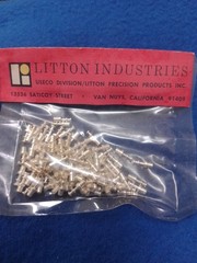 (100) USECO / LITTON – NAS-705 S2 SWAGE MOUNT DOUBLE TURRET TERMINALS – SILVER