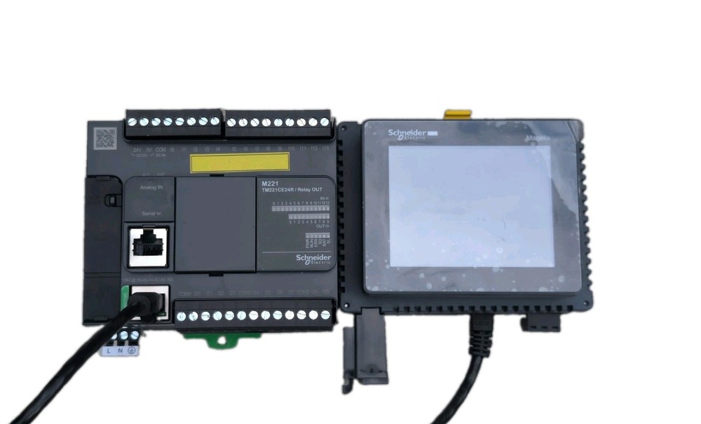 Schneider TM221CE24R PLC Processor Module