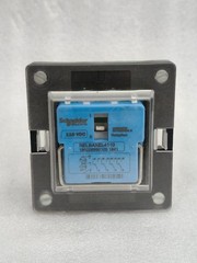 SCHNEIDER ELECTRIC RELBAXEL4110 CONTACTS IN POSITION RELAYAUX 110VDC FREE FAST