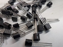 200x Motorola/ON MPS2907 PNP Transistors TO-92 M317 600mA Semi Spec NOS