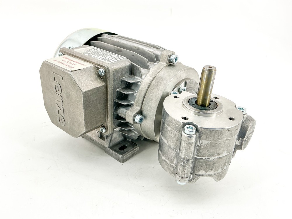 New Lenze SSN31-1UVCR-056C21 Gearmotor 3PH 400V 2700RPM 0.15KW – No Box