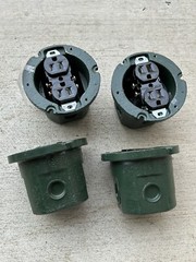 Lot Of 4 Pieces Lew Electric 812 1/2″-3/4″ Floor Box + Outlets ONLY No Plates