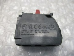 SCHNEIDER ELECTRIC ZBE-102 CONTACT BLOCK LOT OF 6 NSNP