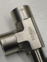 FITOK 1/2″ Fnpt x Mnpt x Fnpt Street Tee 5600 psi SS-PST-NS8 Swagelok Ref Ss-8st