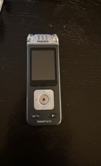 Philips VoiceTracer DVT7110 Handheld Digital Recorder 8GB USB MP3 Player