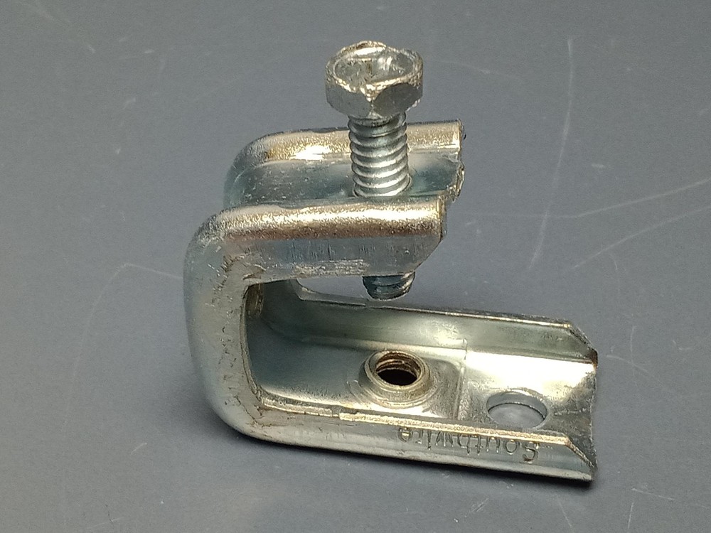 Lot of 100 Southwire/Garvin – BC200 – Threaded Beam Clamp – ZVLBC200 – NEW
