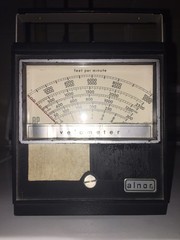Alnor 6000 Velometer in original Alnor case tested and working