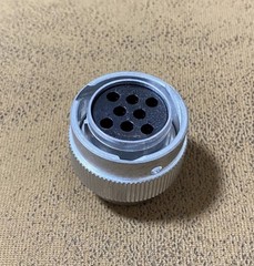 1pc new for HD36-18-8SN connector circular 8-hole