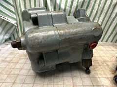 Parker Hydraulic Piston Pump, PAVC-33BR224 23, 33cc/Rev, CW, 3000psi, 1800rpm