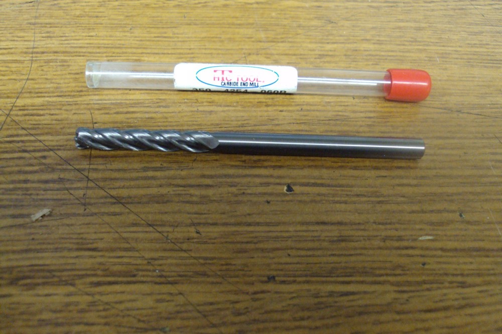 HTC TOOL P/N 350-4254-060R 1/4″ X 1/4″ 4 FLUTE SE .060r BRITE CARBIDE END MILL