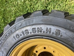 4 NEW 10-16.5 Skid Steer Tires/Wheels/Rims for Caterpillar 216-226 – CAT 10X16.5