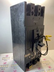 GE TFJ236200 BREAKER WSHUNT AND AUXILIARI 200A 600V 3PH USED