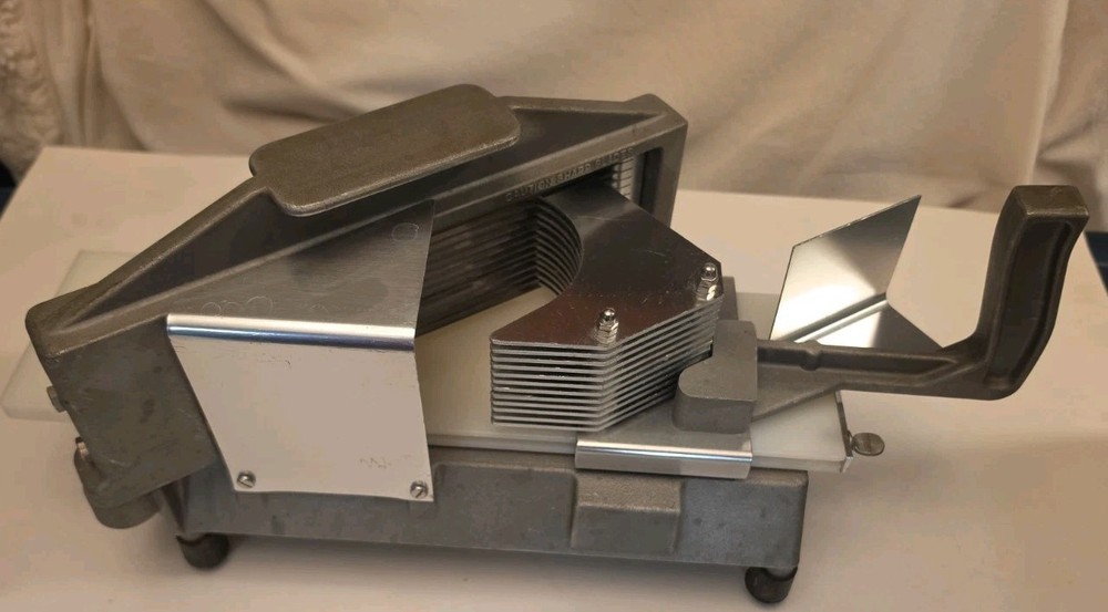 Restaurant GRADE Easy Tomato Slicer 3/16 in Slice Tomato Cutter