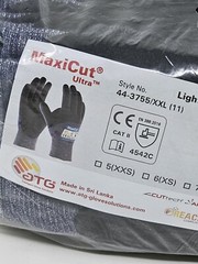 PIP MAXICUT ULTRA NITRILE MICRO-FOAM COATED PALM 44-3755/XXL 12 Pair Size 11 XXL