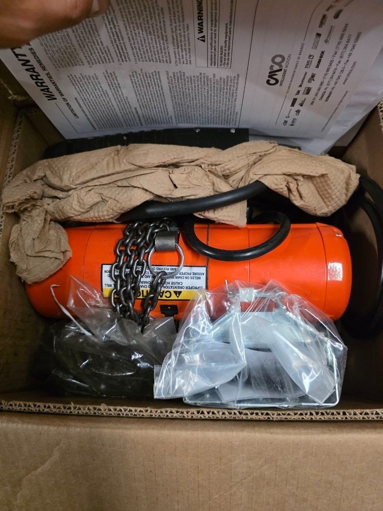 CM Shopstar 1/2 Ton, Electric Chain Hoist, 10′ Lift, 6 FPM, 110V
