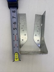Simpson HUC28-2 Galvanized Face-Mount Concealed-Flange Joist Hanger {41}