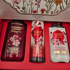 BATH & BODY WORKS JAPANESE CHERRY BLOSSOM NIB GIFT SET MIST WASH