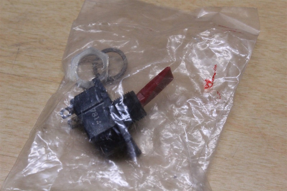 NEW Eaton Toggle Switch 8280K22C Red*FREE SHIPPING*