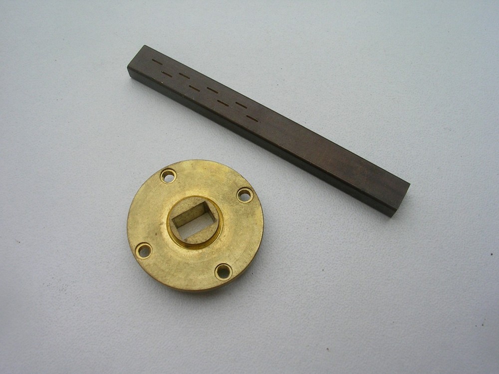 WAVEGUIDE WR22 FOR 47 GHZ 2 x 8 SLOTS ANTENNA 47.088 GHz WITH FLANGE #3664