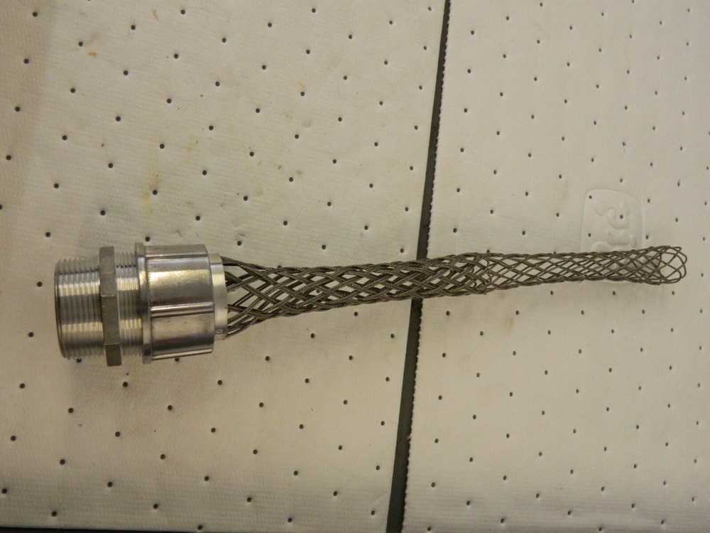 HUBBELL 1.2 to 1.3 Liquidtight Straight Strain Relief Cord Grip 07401032