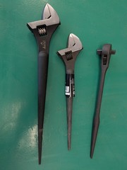 New 16″ & 12″ ADJUSTABLE SPUD Wrenches & Dual ratchet 3/8-1/2 Drive – F. Ship