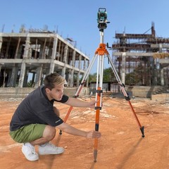 VEVOR Laser Level Tripod Stand 5/8″-11 Thread 45.07-114.37 in Height Adjustment