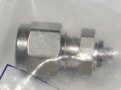 2- DK-LOK Stainless Steel Male Connectors, 1/4″ Tube x #10-32 SAE, DMCS-4-0.5-S