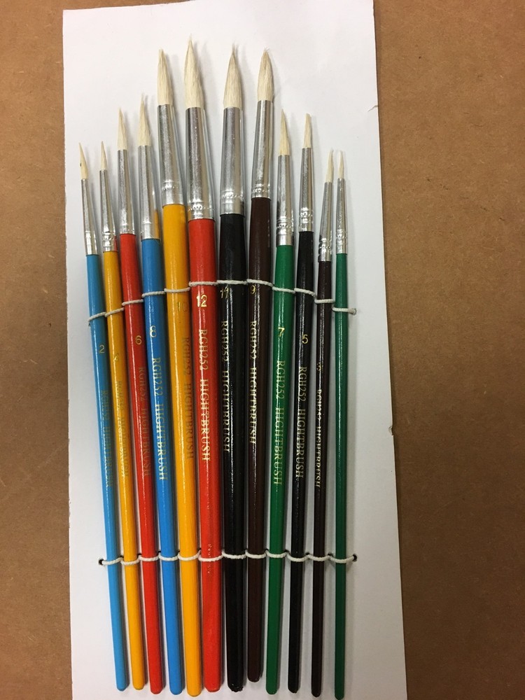   12 PIECE BRISTLE ARTIST BRUSH SET