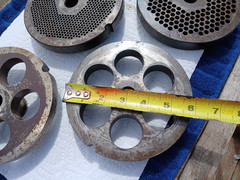 Vintage Lot 5 Large 6″ Kasco Never Sold Hook Eye Big Meat Grinder Plates Set 5