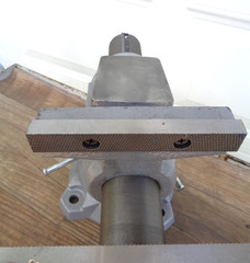 WILTON Multi Purpose Bench Vise 5-1/2″ Jaws – Rotating Head