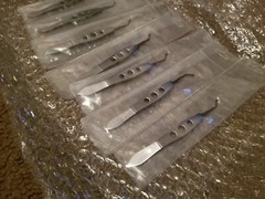 SS Arita Meibomian Gland Expressor Forceps for Dry Eye Gentle Paddle 2.5mm x 3mm