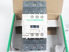 SCHNEIDER ELECTRIC LC1D65AG7 440V 65A 3 POLE AC CONTACTOR TESYS 940899 SQUARE D