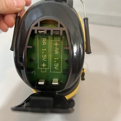 Peltor AO Safety Work Tunes AM/FM Headphones HRX52A Worktunes Mowing Yard work