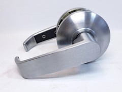 SARGENT 28-65G04 KL STOREROOM OR CLOSET CYLINDRICAL LEVER LOCK – USED NO LATCH