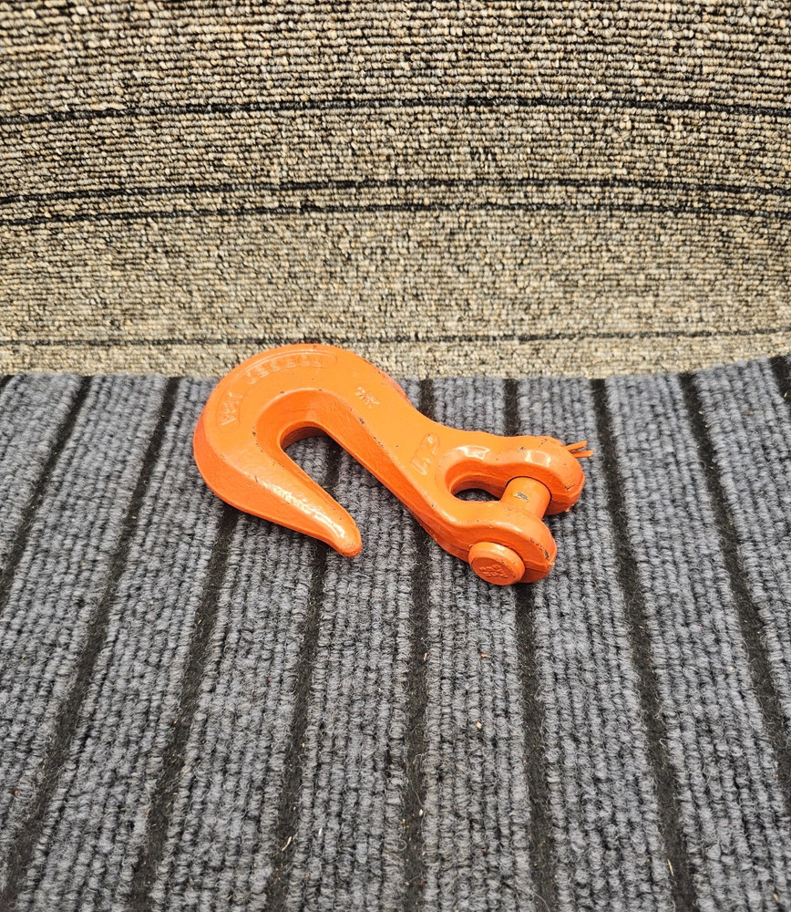 Columbus McKinnon Heavy-Duty Forged Alloy Steel 1/2″ Clevis Grab Hook Grade 80