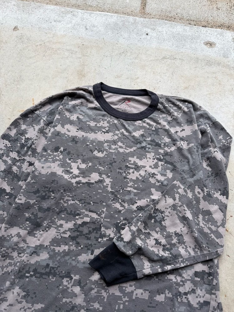 Vintage Rothco digital camo long sleeve shirt size XL