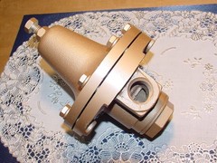 Watts 252A Bronze Pressure Regulator, 3/4 FNPT, Range 10-30Psig, Steam, 146M1