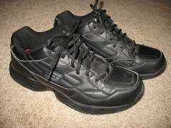 Skechers Relaxed Fit Memory Foam Slip Resistant Work Shoes Black Men’s 9.5