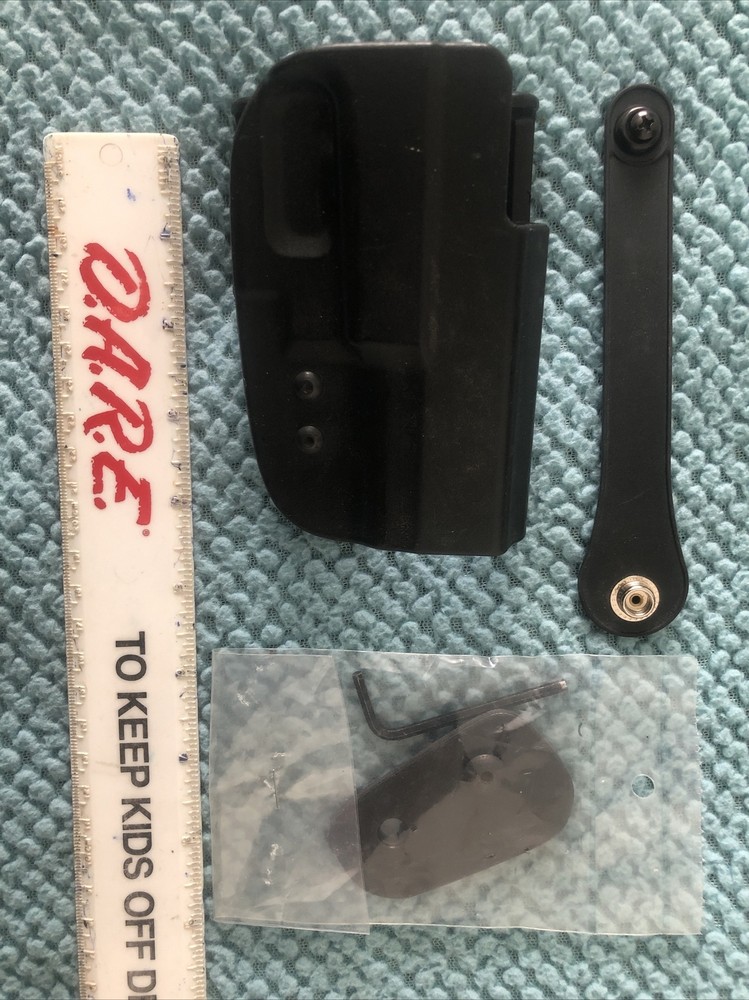 Uncle Mike’s Kydex GLOCK Right-Hand holster, Good for SPARE PARTS or to repair