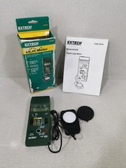 EXTECH Instruments Foot Candle Lux Digital Light Meter 401025