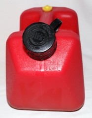 Blitz 1 Gallon 4 Oz Self Venting Pre Ban Plastic Gas Can 11802 Flexible Spout