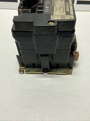 New Square D NEMA Size 3 magnetic contactor, model 8502SEO2S, Series A