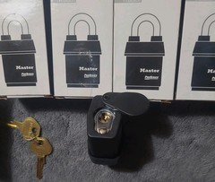 lot of 5 Master Lock 6121KA Padlocks, Keyed Alike 10G001
