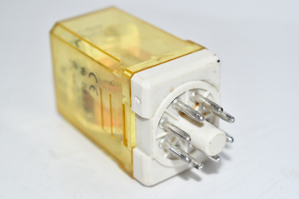 IDEC Corporation RR2P-ULAC120V Power Relay,General Purpose,DPDT,10A,Ctrl-V 120VA