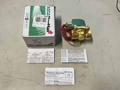 Asco 4EKR2 8210G002 Solenoid Valve 2-Way Normally Closed 1/2 in npt New NIB